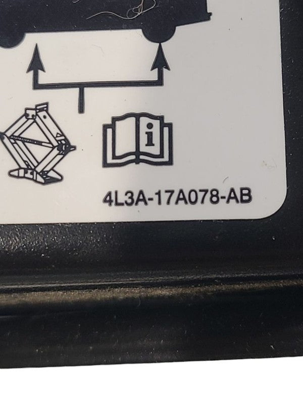 F150      2013 Jack 668617