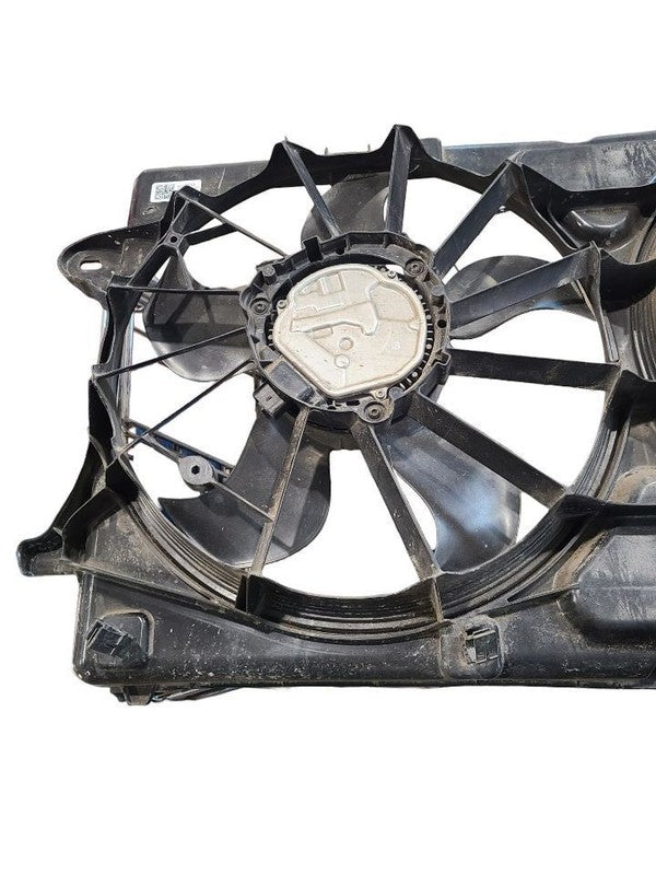Radiator Fan Motor Fan Assembly Fits 19-26 SILVERADO 1500 PICKUP 67108