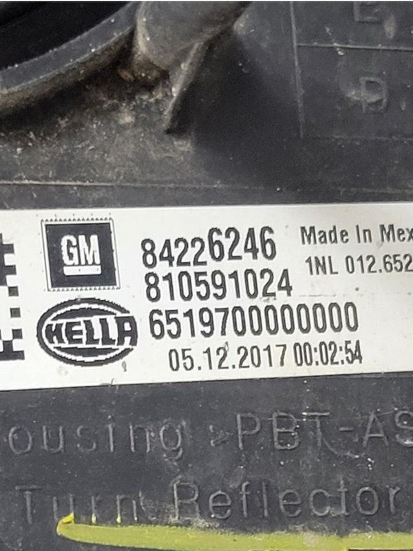Passenger Right Corner/Park Light Turn Signal Fits 18-21 EQUINOX 67851