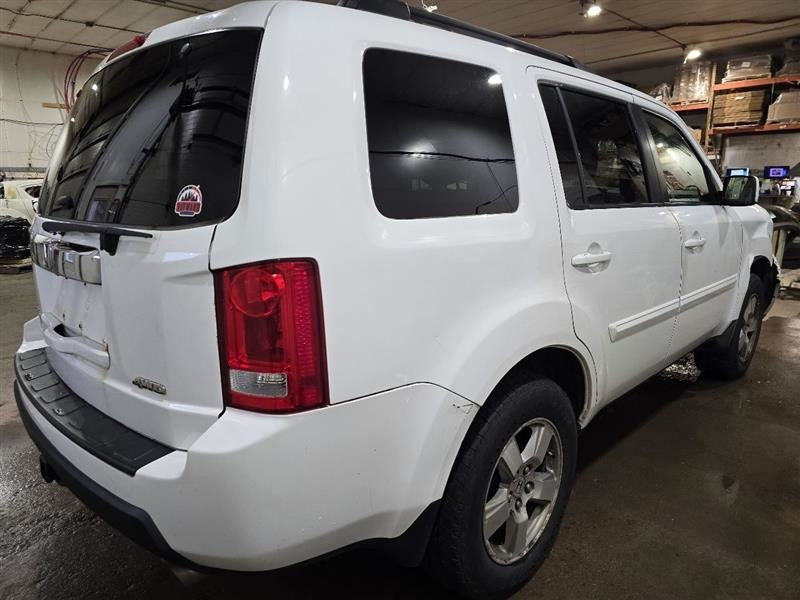 Seat Belt Front Passenger Retractor Fits 09-15 PILOT 609797