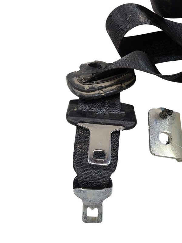 TOWN COUN 2016 Seat Belt Rear 621152