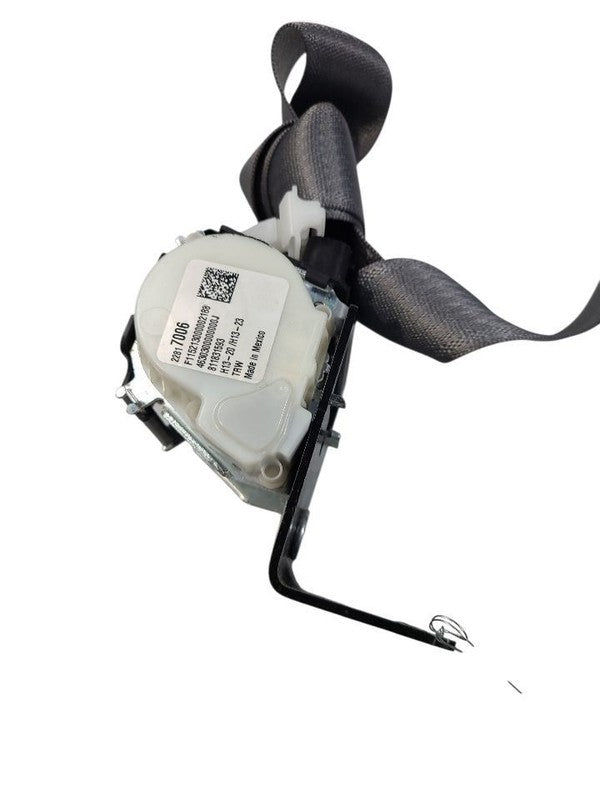SILVRDO15 2015 Seat Belt Rear 643793