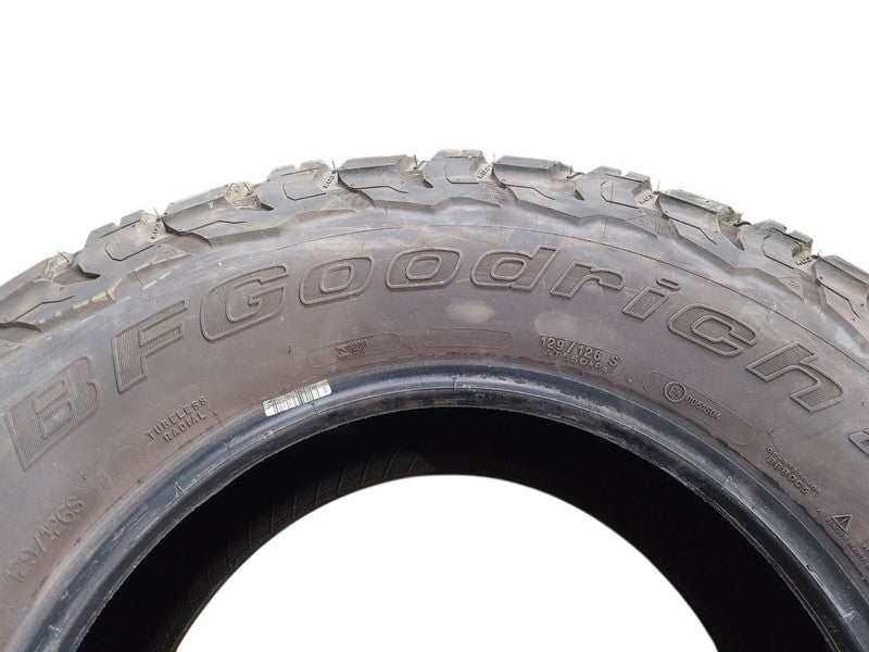 1 Used Tire 295 70 18 BFGoodrich AT 15/32 670382