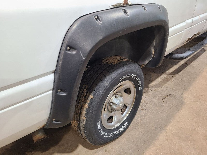 RAM1500   1998 Fender Flare/Extension 665635