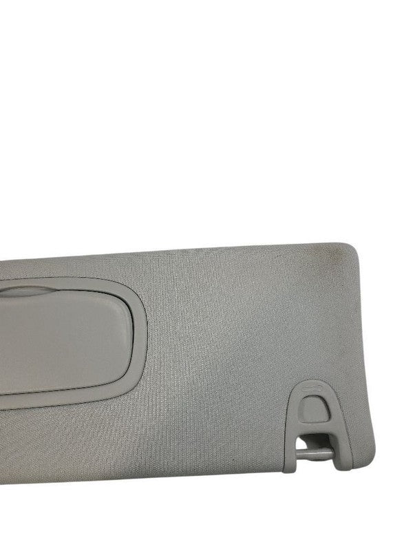 Passenger Sun Visor Without Garage Door Opener Fits 19-23 CHEROKEE 651
