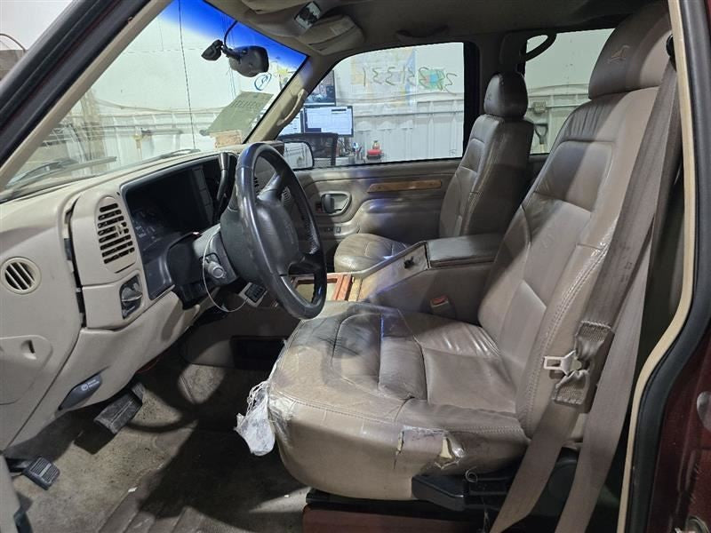 SUBCHEV15 1999 Seat Belt Front 591045