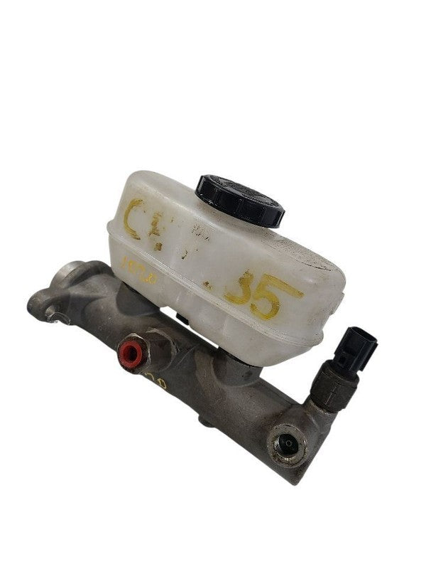 Brake Master Cylinder Rear Disc Brakes Fits 00-02 FORD F150 PICKUP 653
