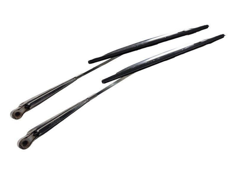 DART      1963 Wiper Arm               671270