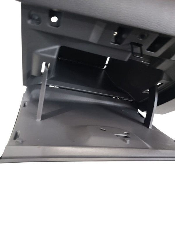 NV200     2020 Glove Box 633872