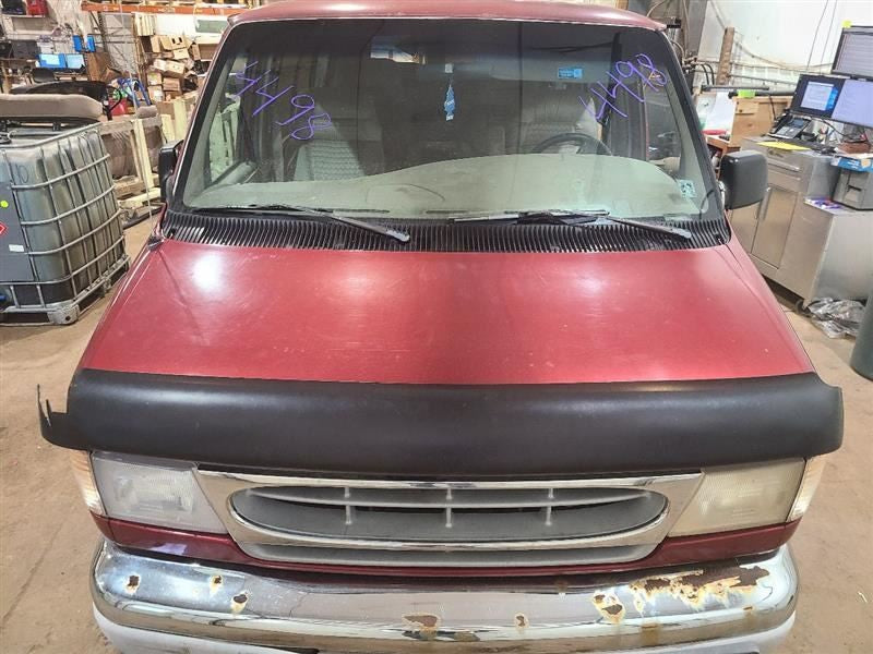 E150      1997 Fuel Filler Door 571561