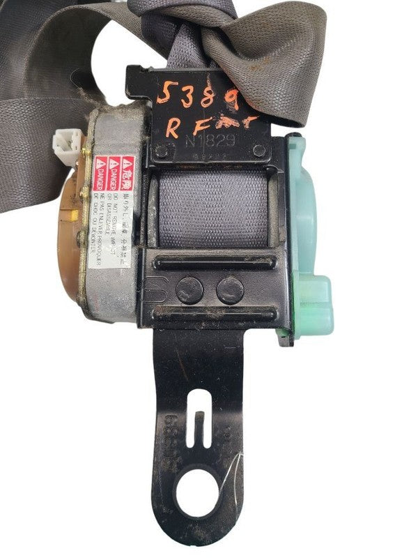 QX4       1999 Seat Belt Front 658266