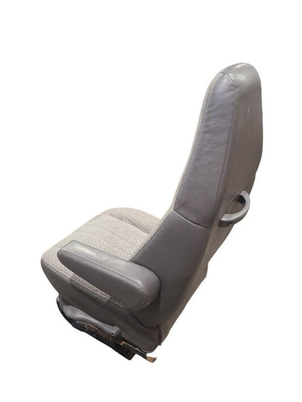 Passenger Front Seat Bucket Cloth Opt AS5 Fits 08-09 EXPRESS 1500 VAN 