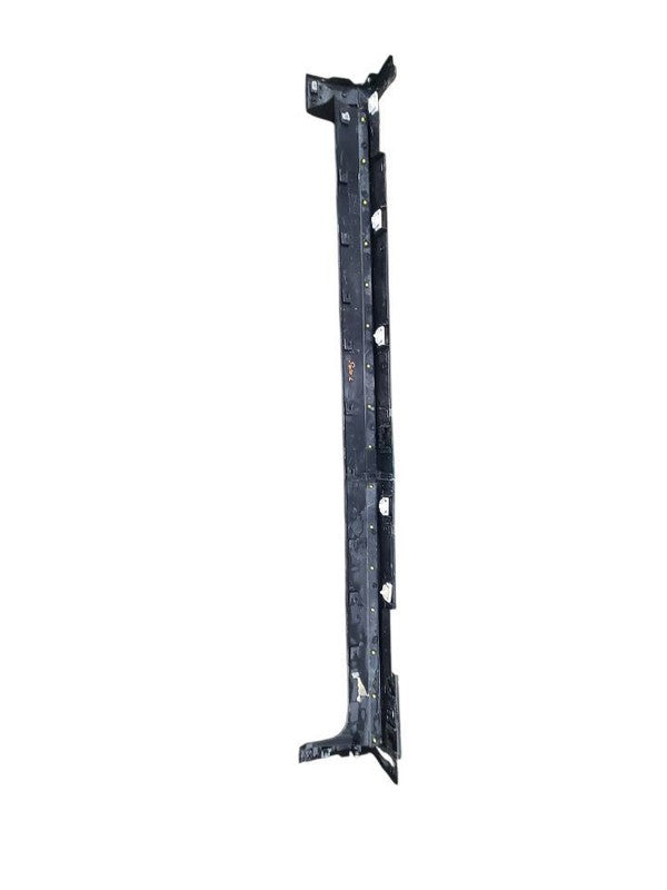 EQUINOX   2018 Rocker Panel Moulding 672406