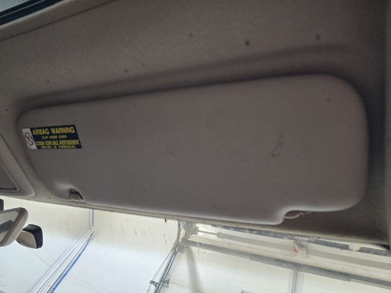 Passenger Sun Visor Illuminated Primary Fits 98-02 LAND CRUISER 632049