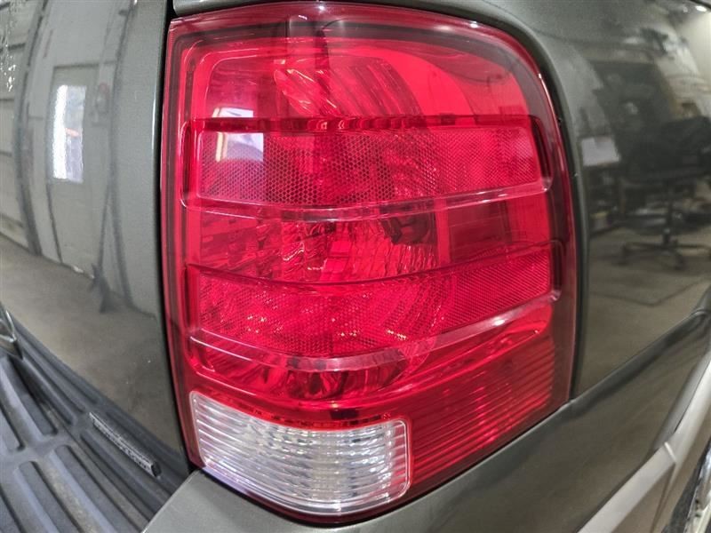 Passenger Right Tail Light Fits 03-06 EXPEDITION 573772