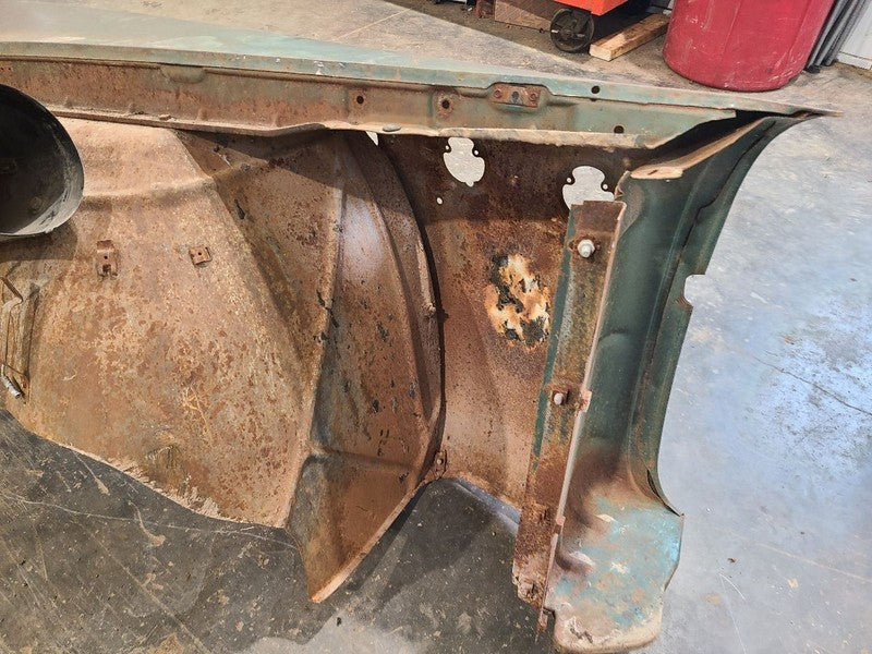 BUICK     1951 Fender 656412