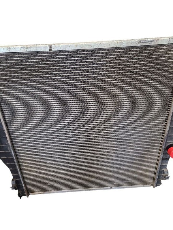 Radiator Fits 03-05 DODGE 2500 PICKUP 640288