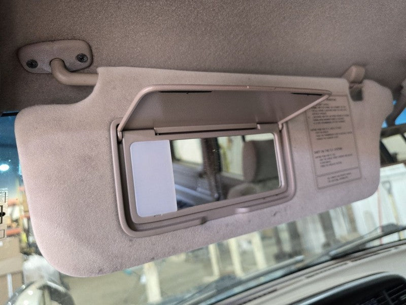 TROOPER   2002 Sun Visor 646727