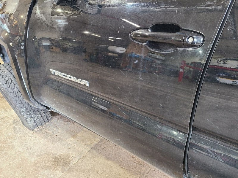 Driver Front Door Without Automatic Up And Down Window Fits 16-23 TACO