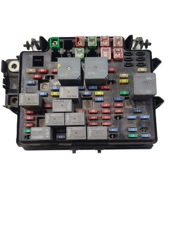 Fuse Box Engine Classic Style Fits 06-07 SIERRA 1500 PICKUP 671183