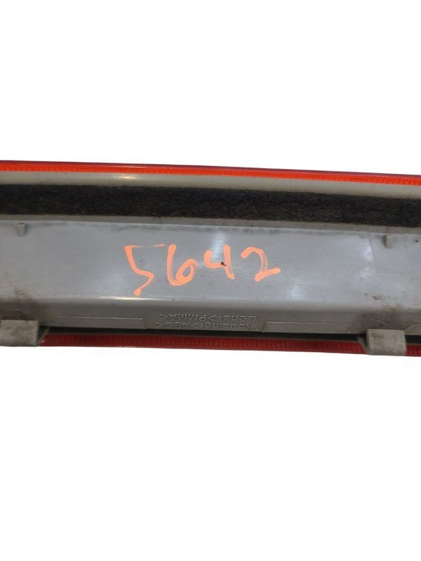 LX470     1999 High Mounted Stop Light 674372