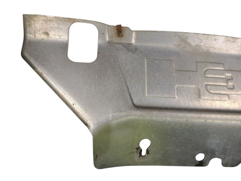 H3        2006 Engine Cover 645437