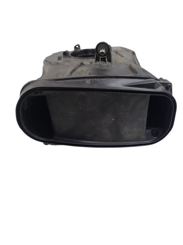 Driver Left Air Cleaner 3.0L Fits 15-18 PORSCHE MACAN 661484