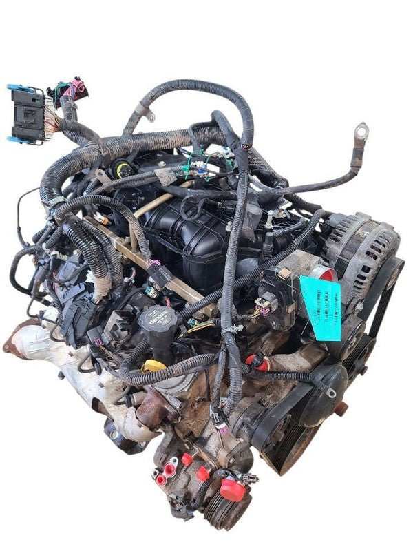 Engine 5.3L VIN 7 8th Digit Opt LC9 Fits 10-14 SUBURBAN 1500 663747