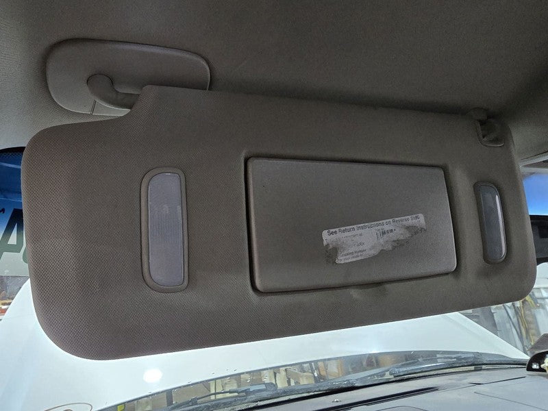 Driver Left Sun Visor Illuminated Fits 07-14 ESCALADE 613982