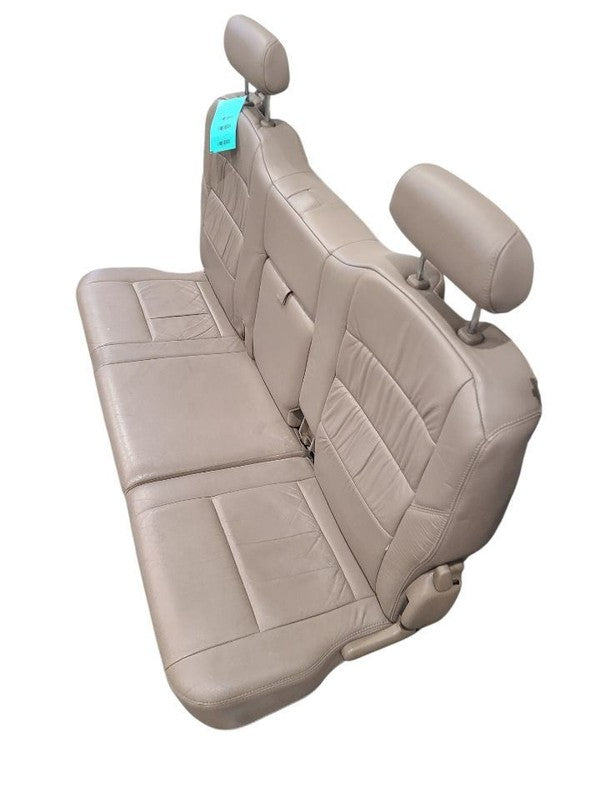 TUNDRA    2002 Seat Rear 657747