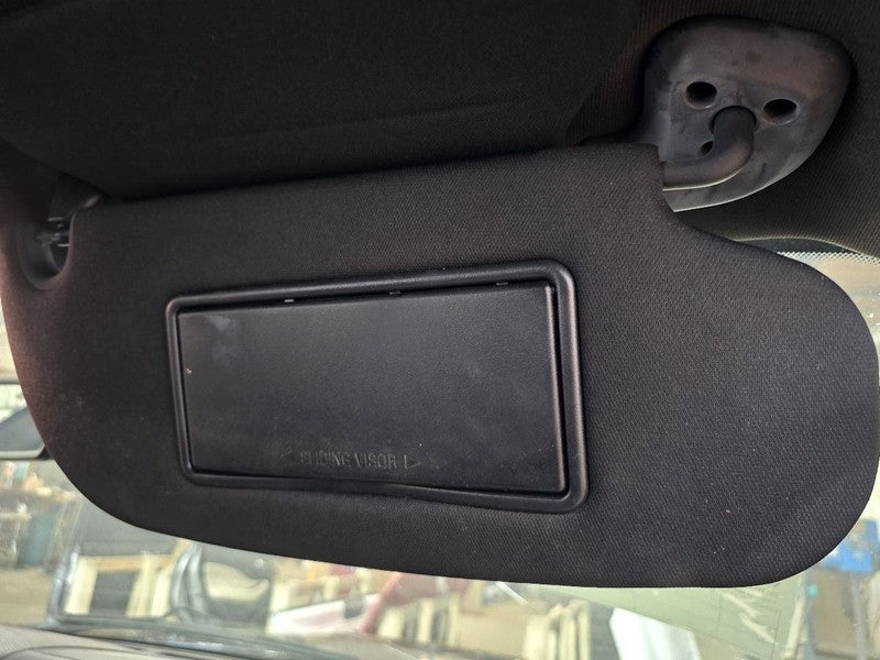 Passenger Right Sun Visor Illuminated Fits 15-17 NAVIGATOR 635896