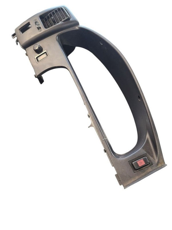 TACOMA    2002 Dash Bezel 670602