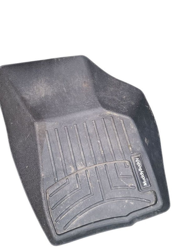 PASSAT    2022 Floor Mat 637879