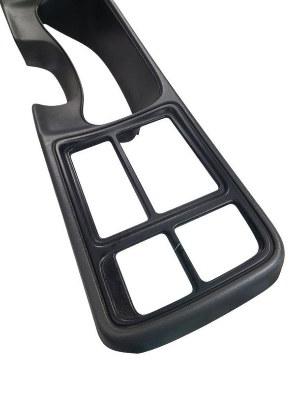 SILVRDO25 2005 Dash Bezel 668074