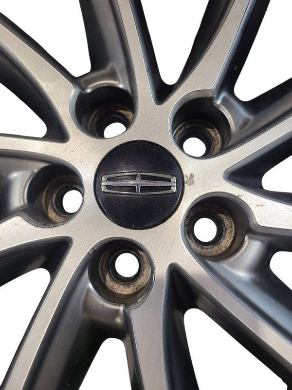 Wheel 19x8 10 Spoke Machined Face With Painted Pockets Fits 17-20 MKZ 