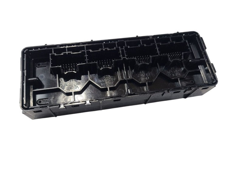 Chassis ECM Temperature Center Of Heater Box ID 84174820 Fits 17 XT5 6