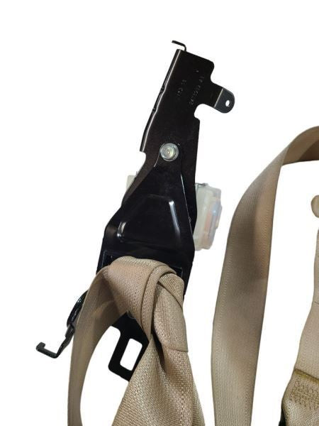 REAR OUTBAKLEG 2017 Passenger Side Retractor Seat Belt Rear 569429