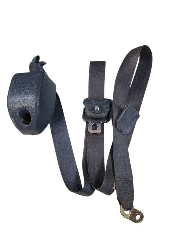 T100      1993 Seat Belt Front 638181