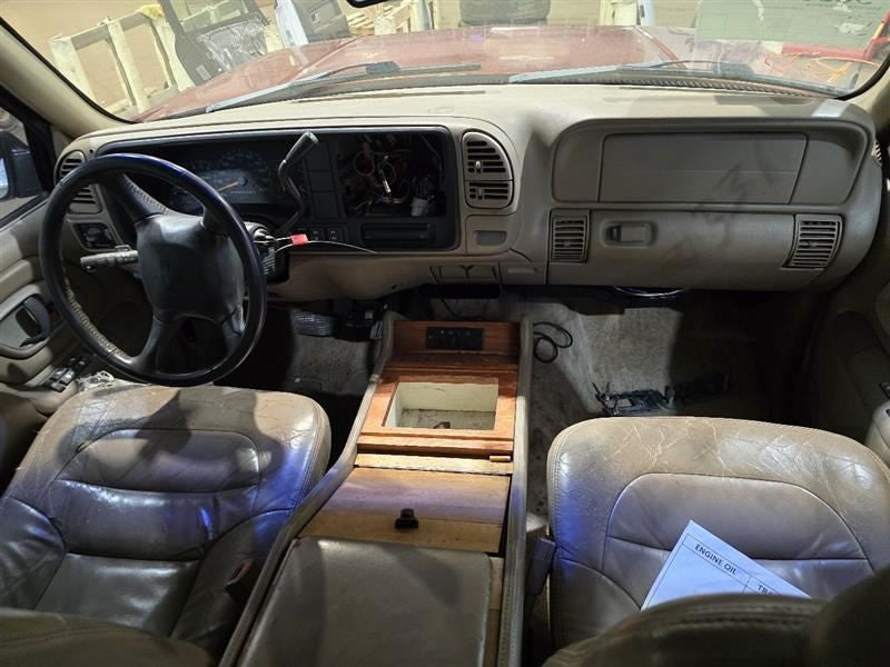SUBCHEV15 1999 Seat Belt Front 591046