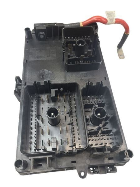 Fuse Box Engine Fits 14-17 REGAL 595025