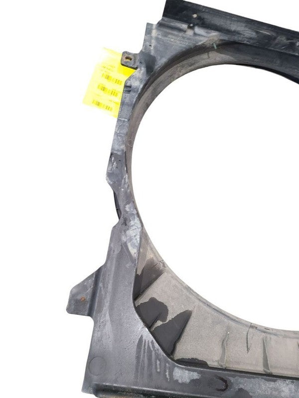 RAM3500   2005 Radiator Shroud 617079