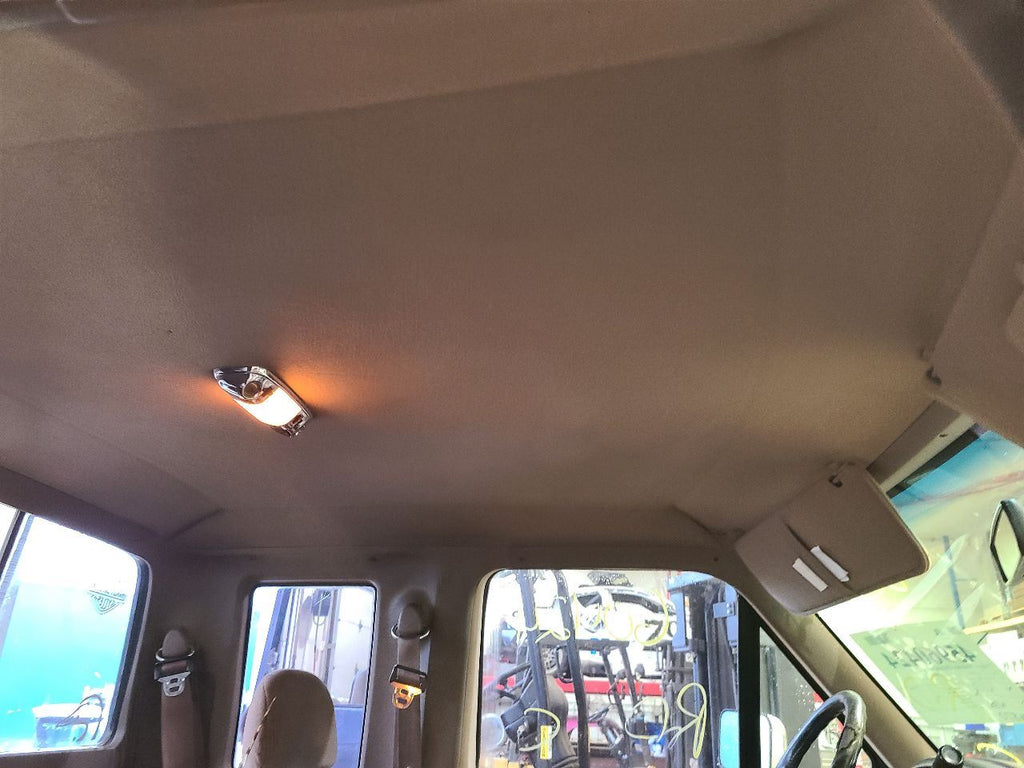 F150      1992 Headliner 678307