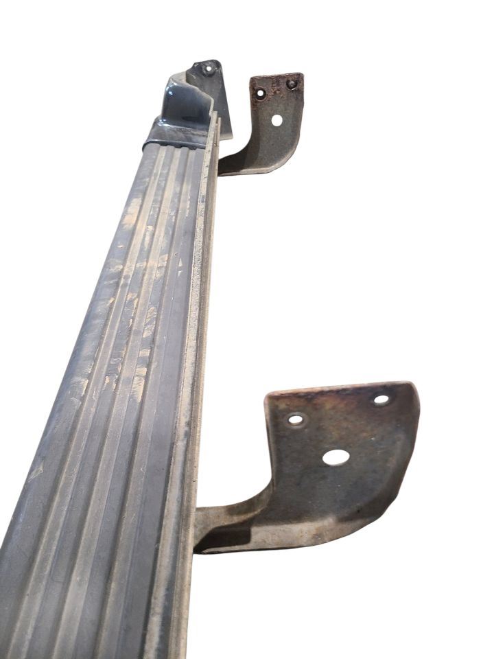 4 RUNNER  2001 Running Board 677454