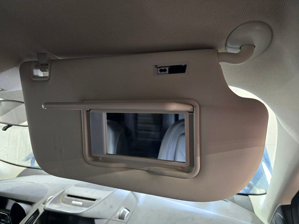 Passenger Sun Visor Without Sunroof With Illumination Fits 13-19 ESCAP