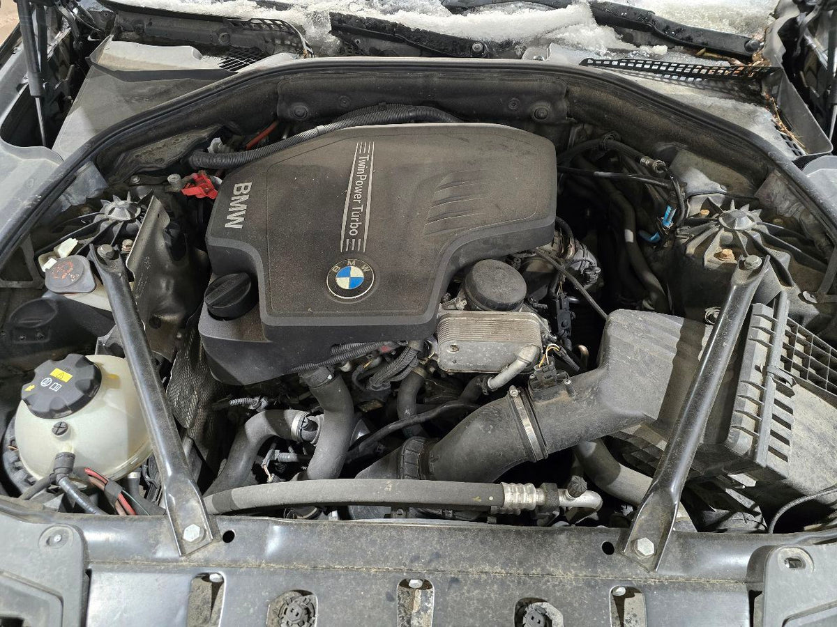 528I      2015 Seat Belt Rear 615172