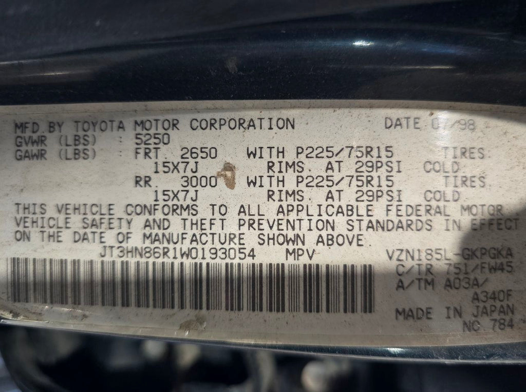 4 RUNNER  1998 Seat Belt Rear 638002