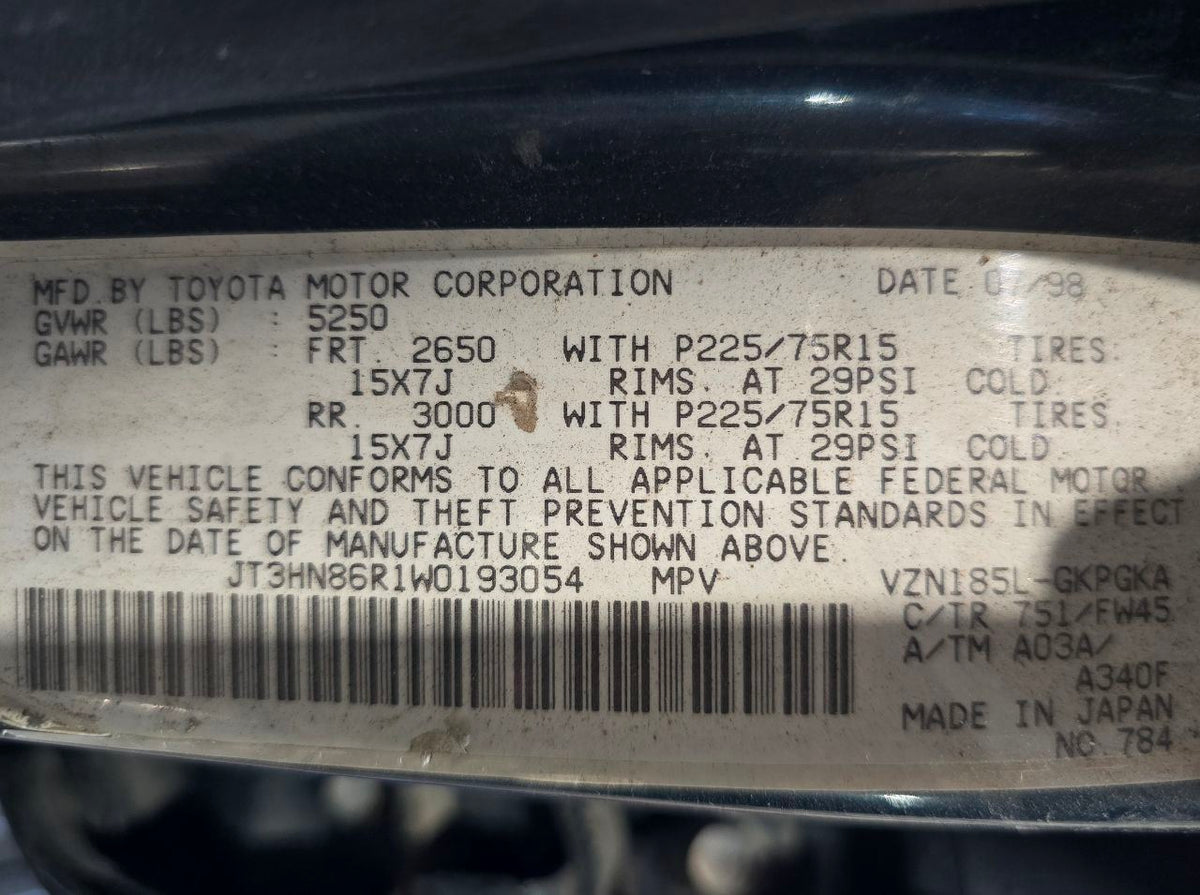 4 RUNNER  1998 Seat Belt Rear 638002
