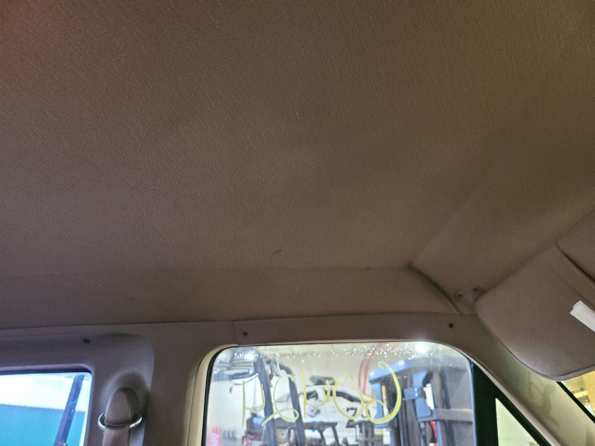 F150      1992 Headliner 678307
