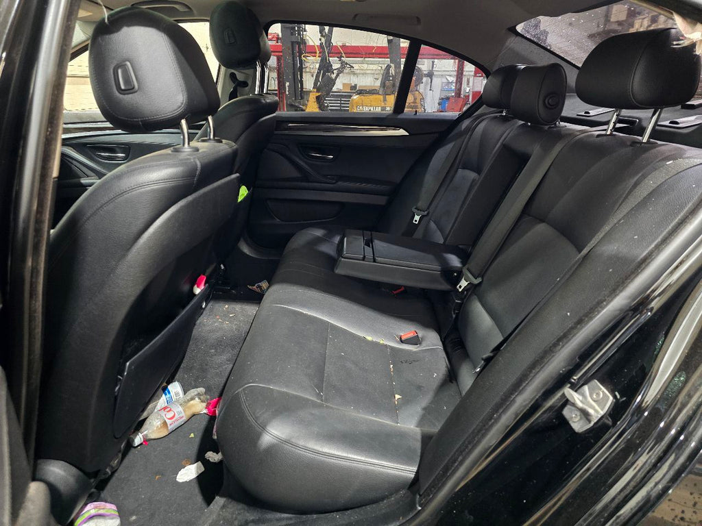 528I      2015 Seat Belt Rear 615172