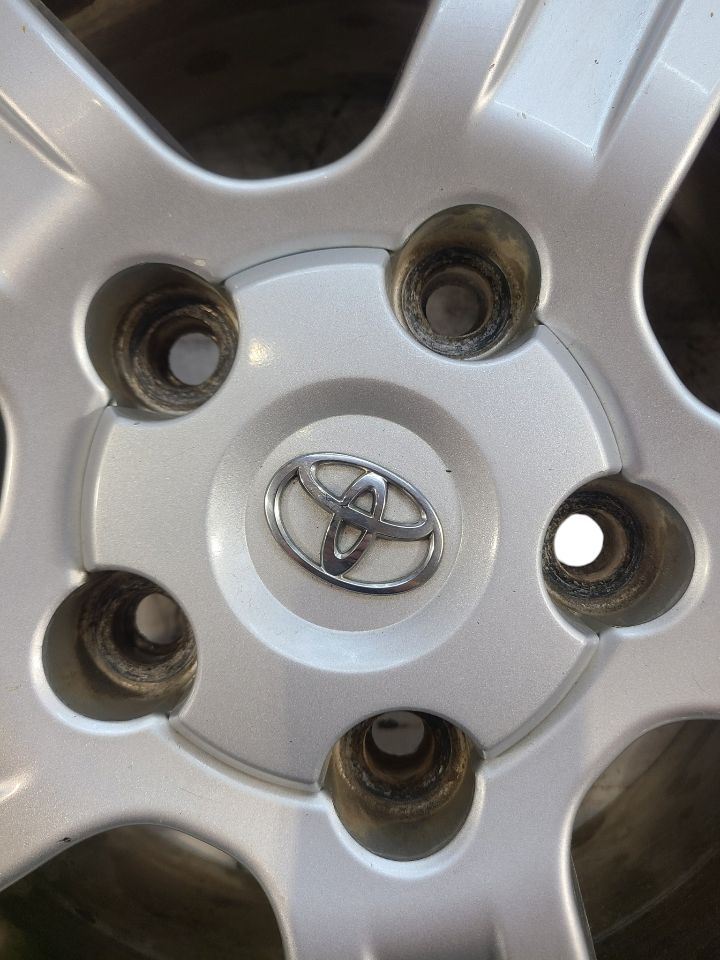 Wheel 18x8 Alloy 5 Spoke Fits 08-17 SEQUOIA 678210